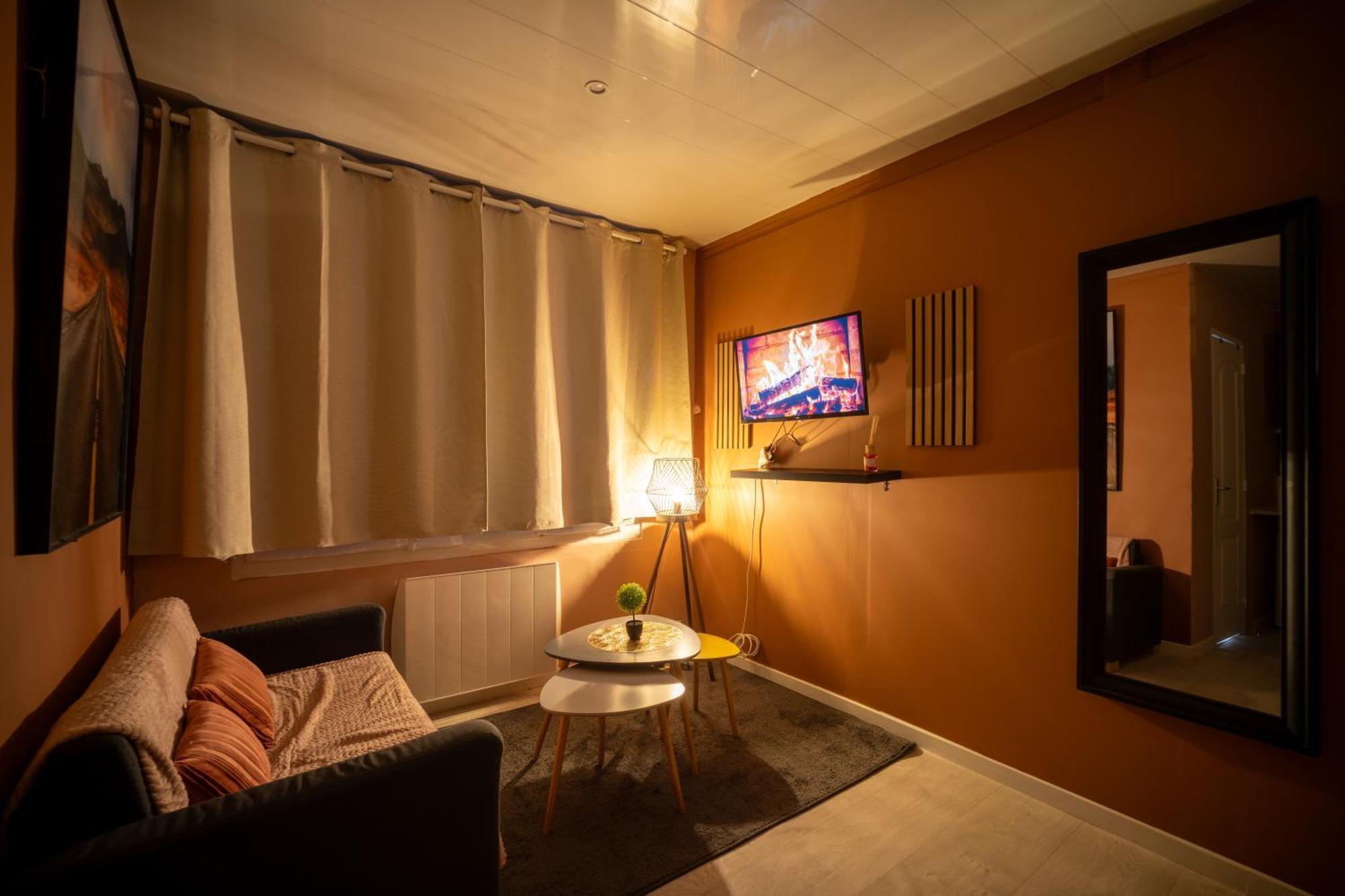 L'imperial - Netflix I Billard I Wifi I Centre-ville - Cosy & Confort & Design * Anzin